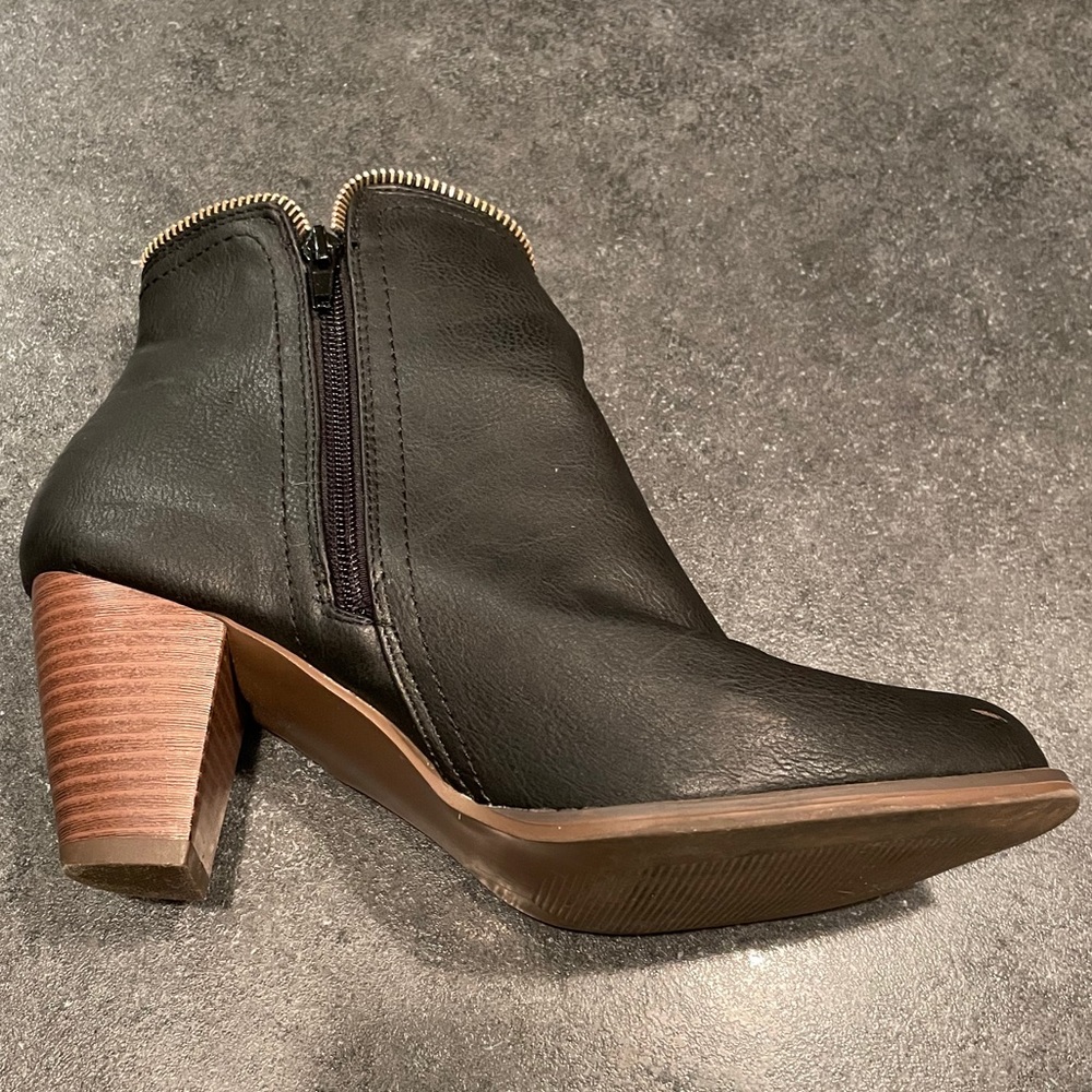 Booties - Picture 2 of 7